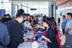 伺服电机、变频器、电力电子器件等产品成为焦