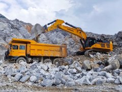 <b>具体措施包括“一稳一降四调整”：“稳价格”</b>