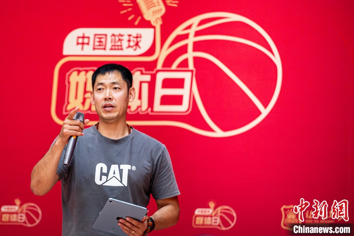 世界杯是硬仗，U19男女篮全队全力备战，力争在