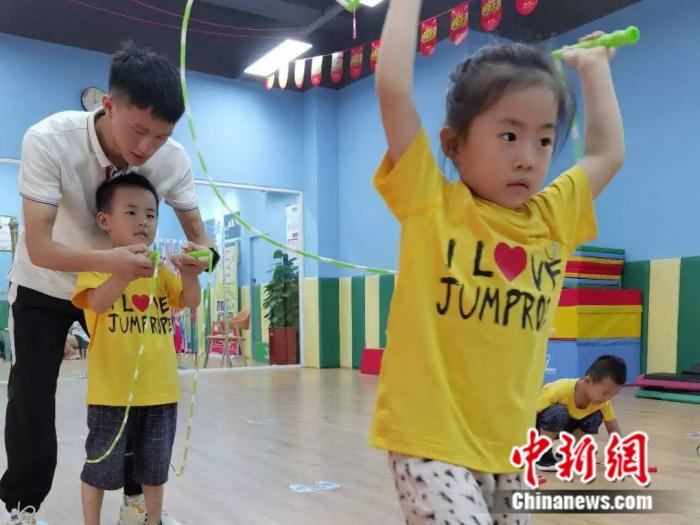 跳绳培训市场因考试制度升温，家长趋之若鹜