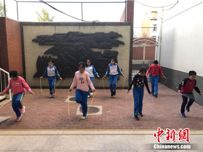 跳绳培训市场因考试制度升温，家长趋之若鹜
