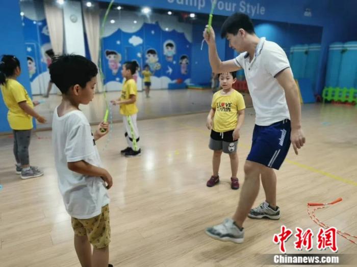 跳绳培训市场因考试制度升温，家长趋之若鹜