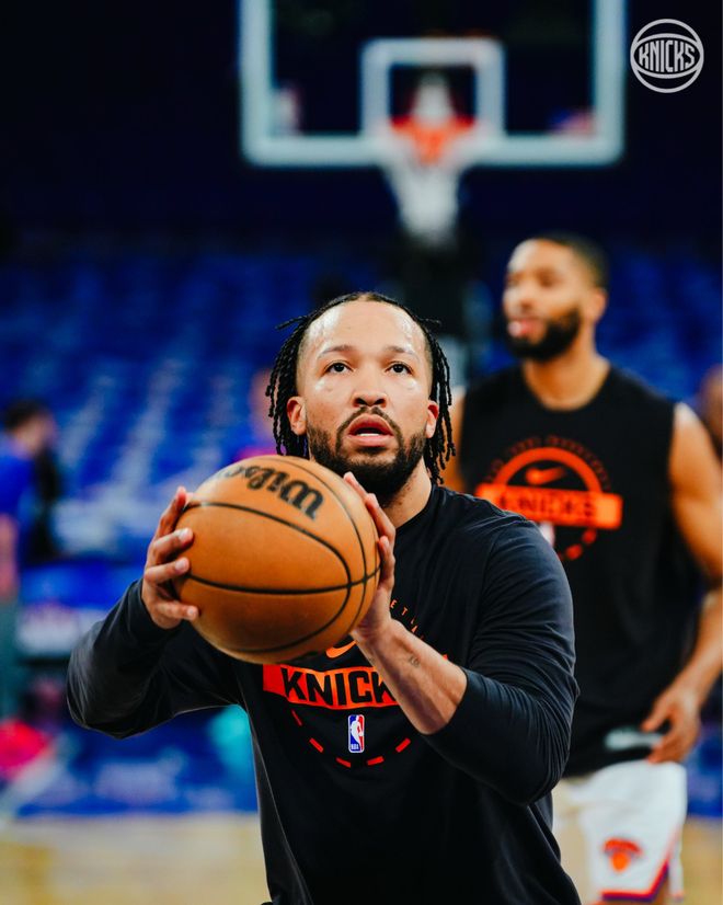 布伦森爆发唐斯关键三分 尼克斯主场力克老鹰