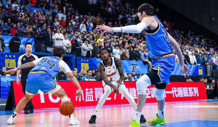 广东VS北京季后赛对决 杰曼双杀广东暴露防守短